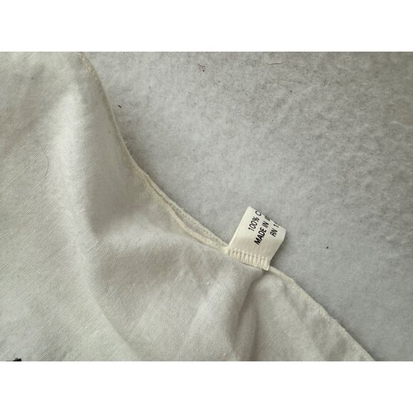 VTG Christmas Table Cloth White Trees Wreaths Presents 50x50” Holiday - Picture 5 of 8